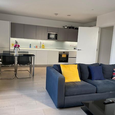 Modern & Spacious Penthouse In North London Apartment Екстериор снимка